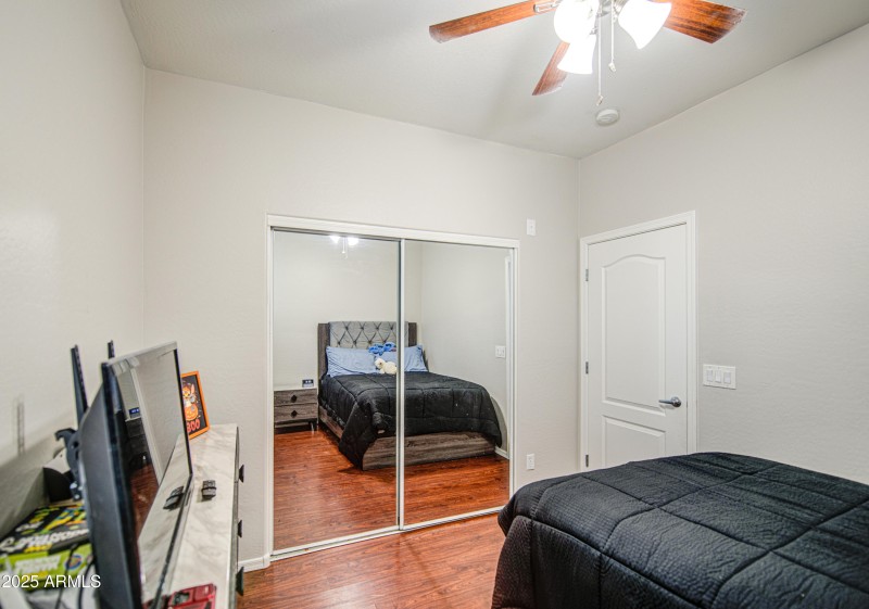 Bedroom 4-pic 2