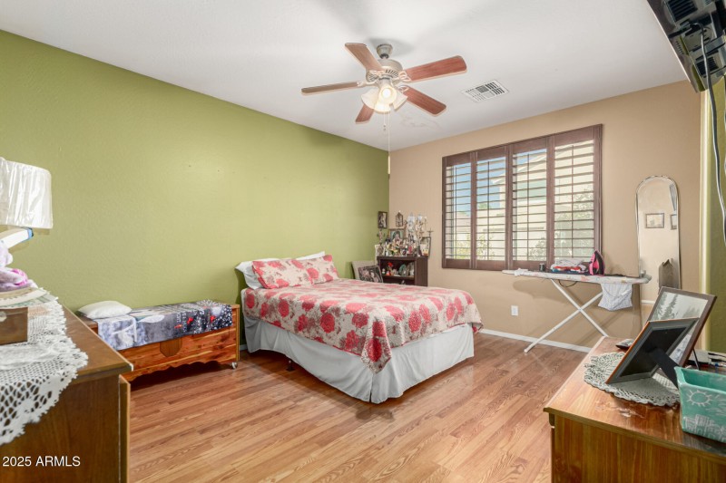 23 - Edgemont 15276