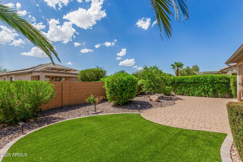 Private Backyard Oasis!