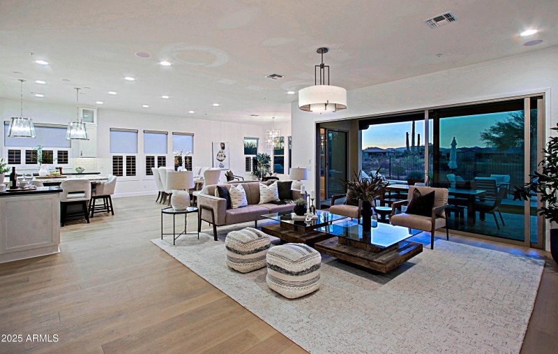 Greatroom 10