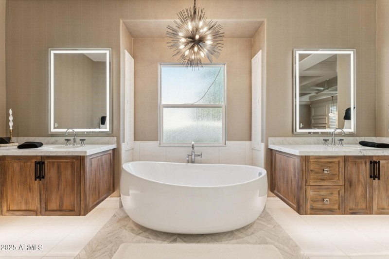 038-primary-bathroom