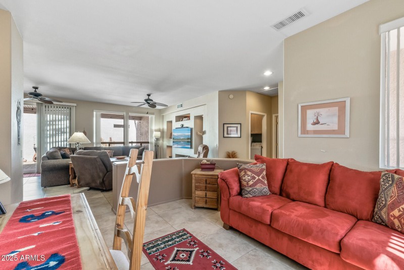 Den/Craft Room
