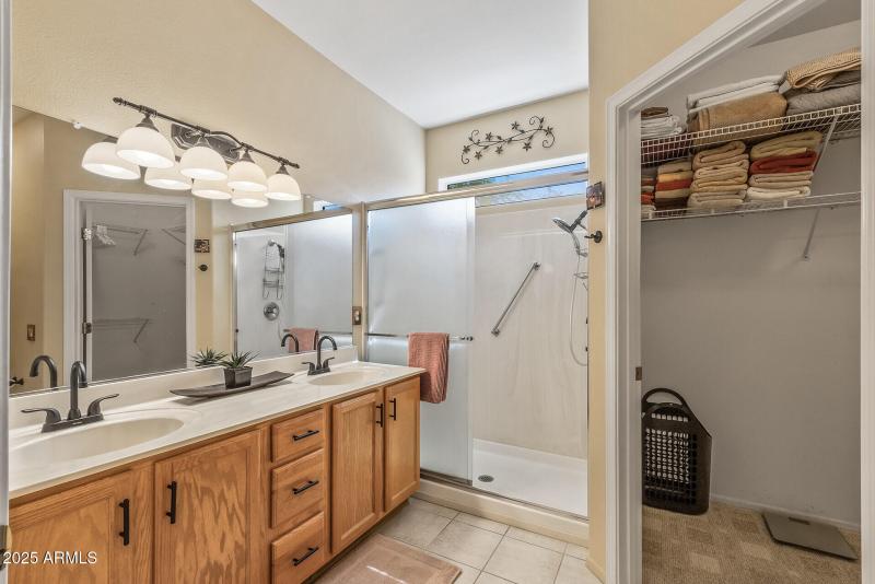 Owner's Bathroom & 1st walk-in closet