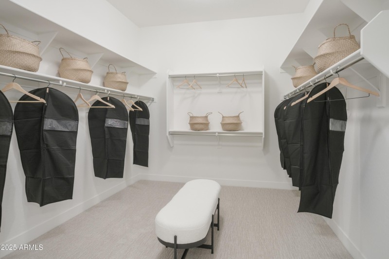 OWNER'S CLOSET