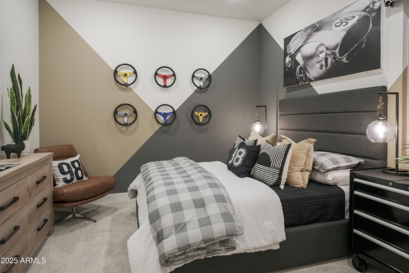 BEDROOM 2