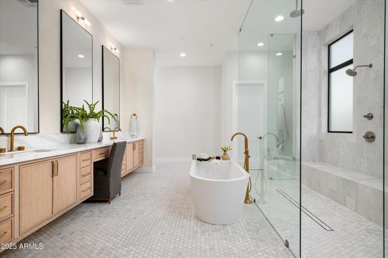 01-Twilight10220N66thSt-1