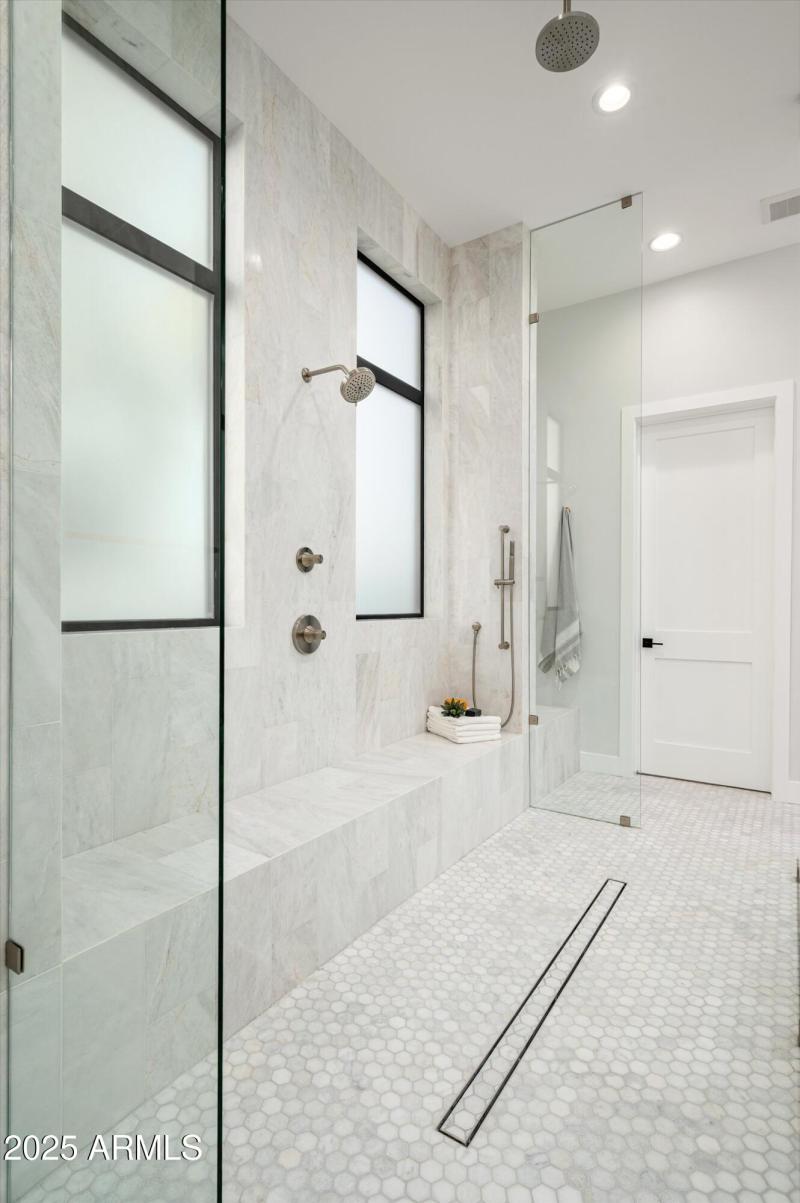 03-Twilight10220N66thSt-3