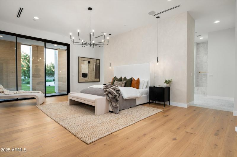 07-Twilight10220N66thSt-7