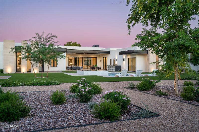 13-Twilight10220N66thSt-13