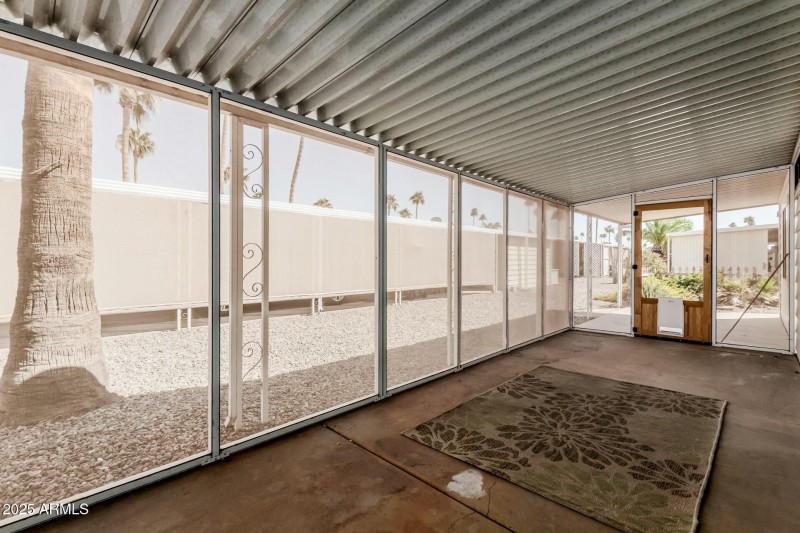 Lanai