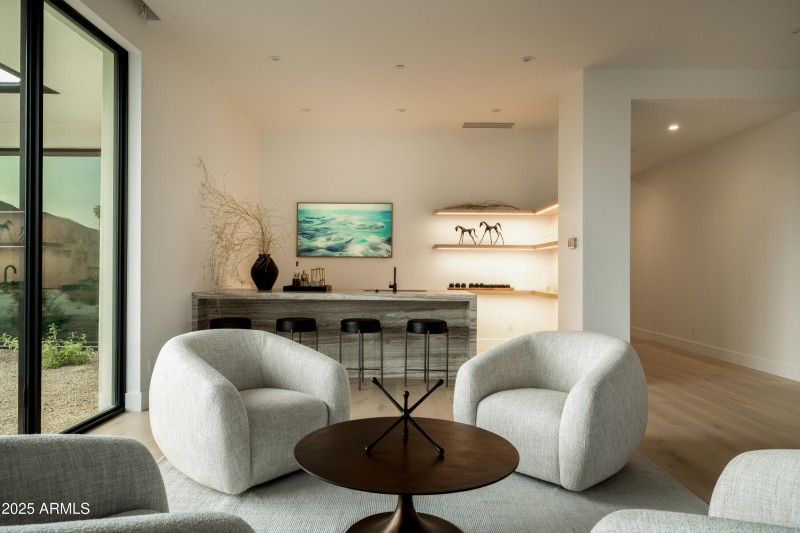 Bar / Lounge