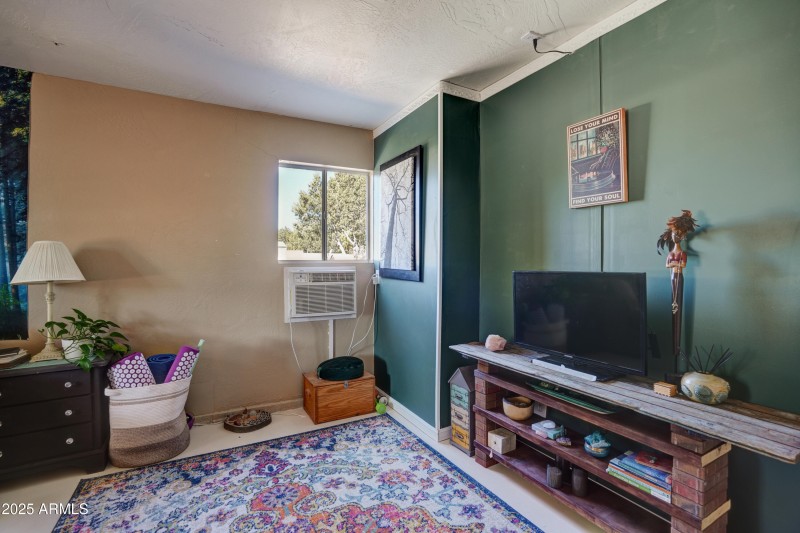 Guest Bedroom 2 2