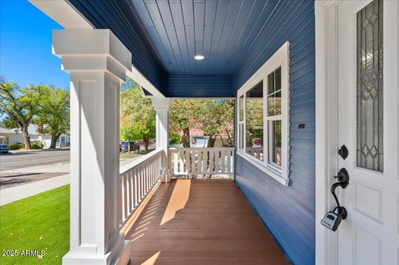 05-Deck View