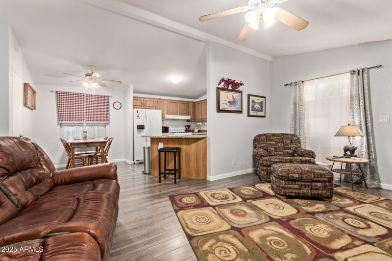 201 S Greenfield Rd 140