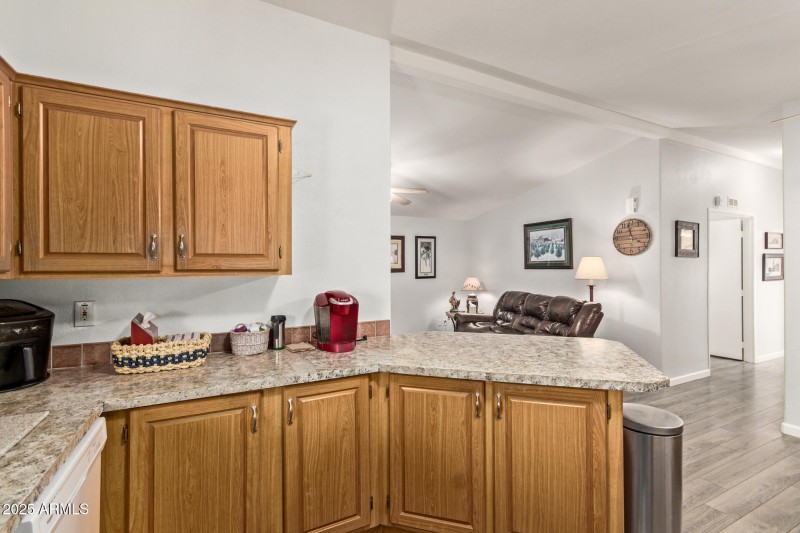 201 S Greenfield Rd 140