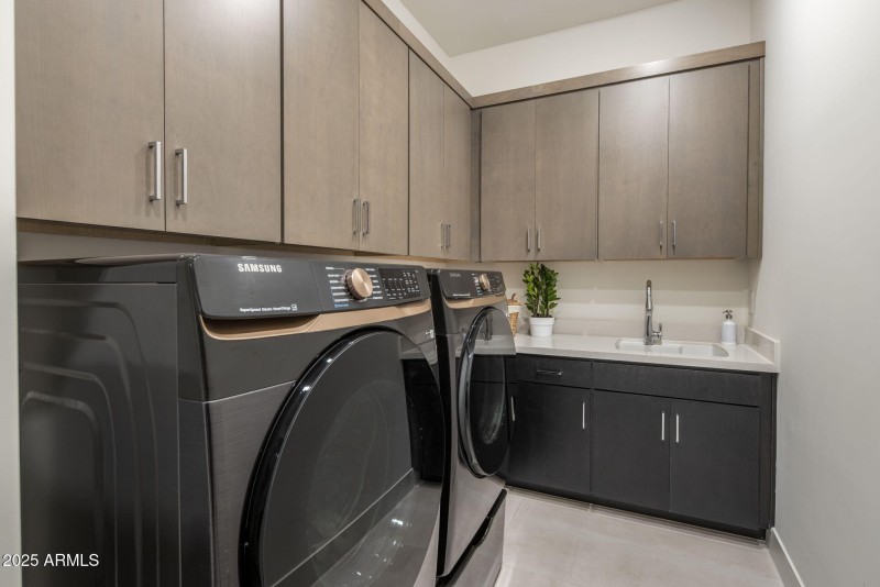 62-web-or-mls-D46A7654