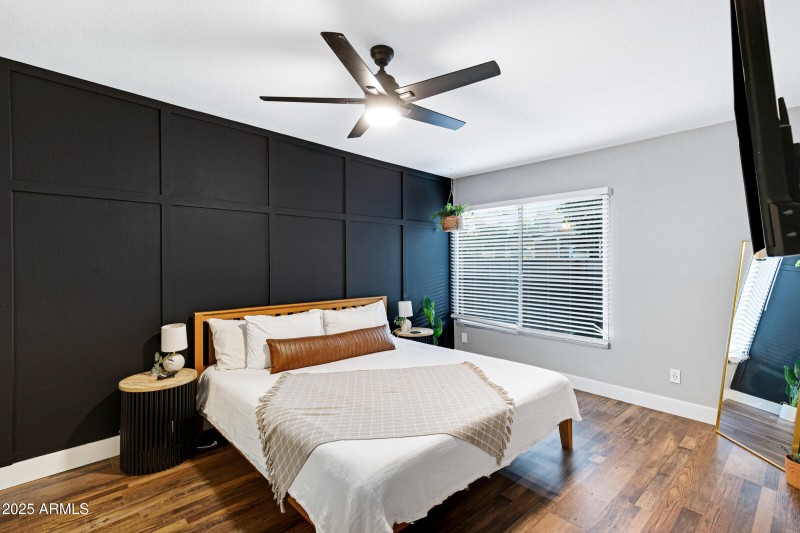 601 N May apt 27-10