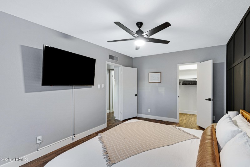 601 N May apt 27-11