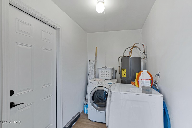 601 N May apt 27-15