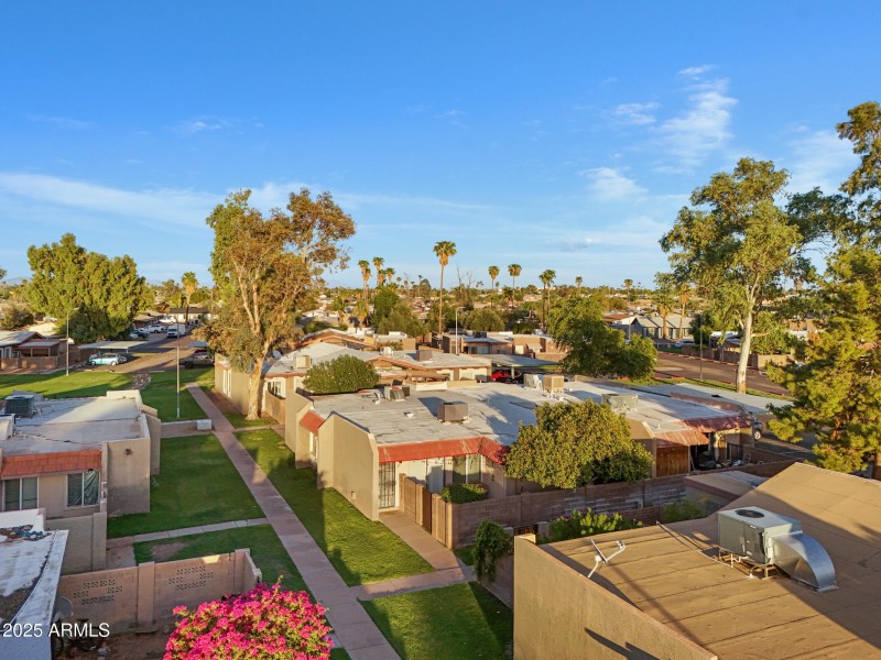 601 N May apt 27-19