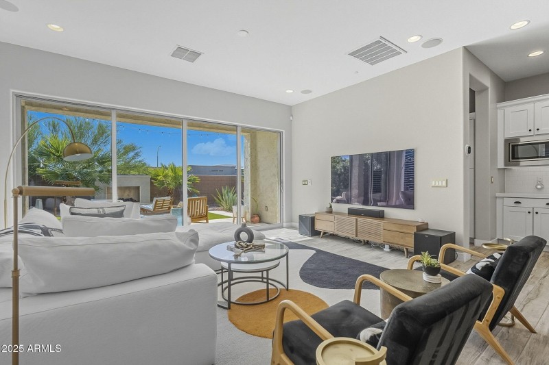 Living Area 3