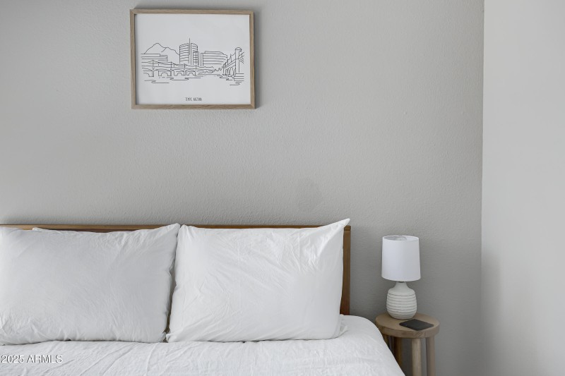 601 N May Apt 27-18