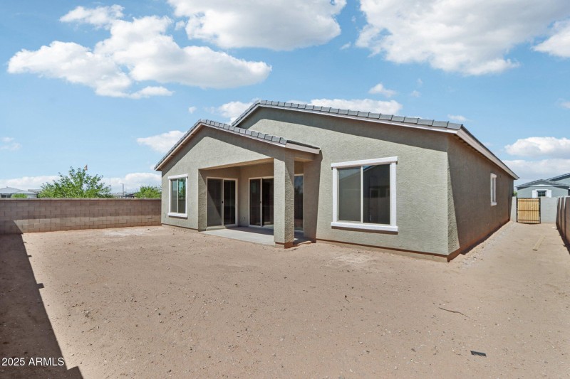 38-web-or-mls-E Utah Ave-S0909-038