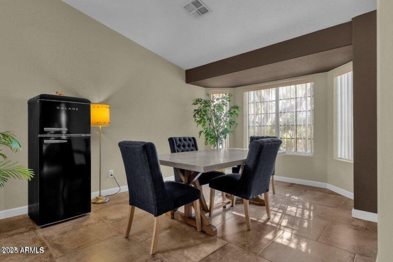 Formal Dining