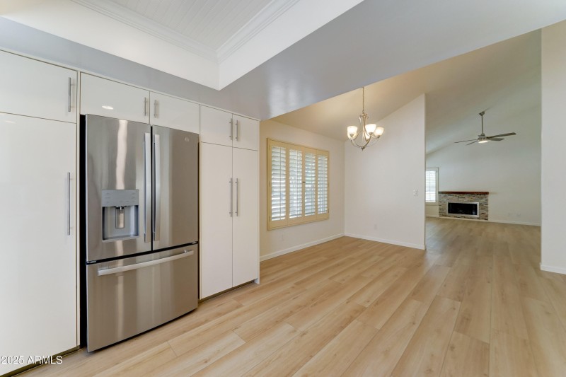 1658 N Sierra Vista Dr-9