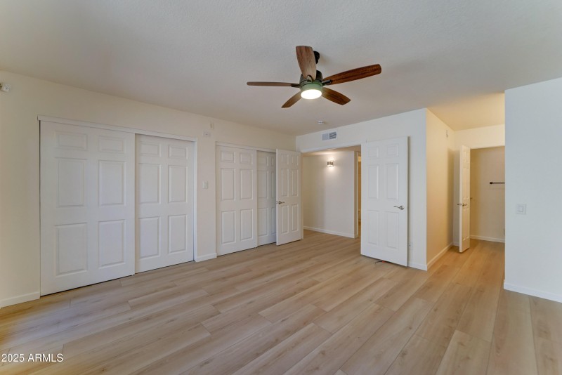 1658 N Sierra Vista Dr-18