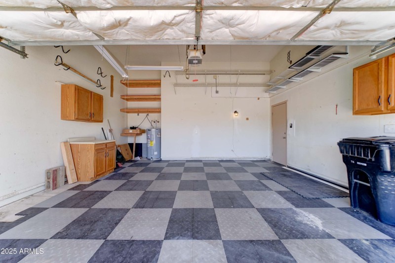 1658 N Sierra Vista Dr-29