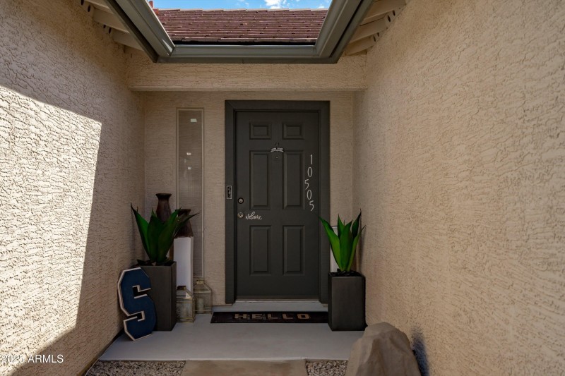 06-Front Entry