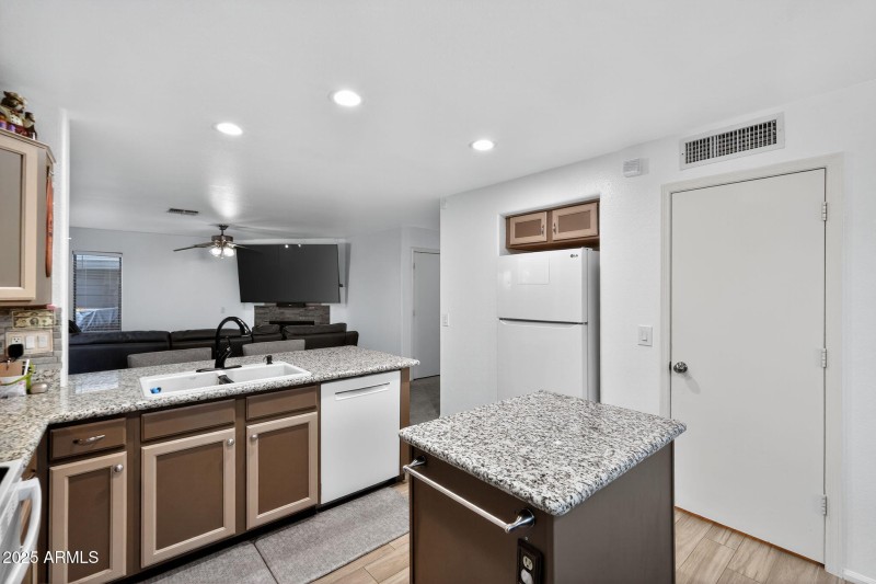 17_5201_N_125th_Ave_Litchfield_Park_AZ_8