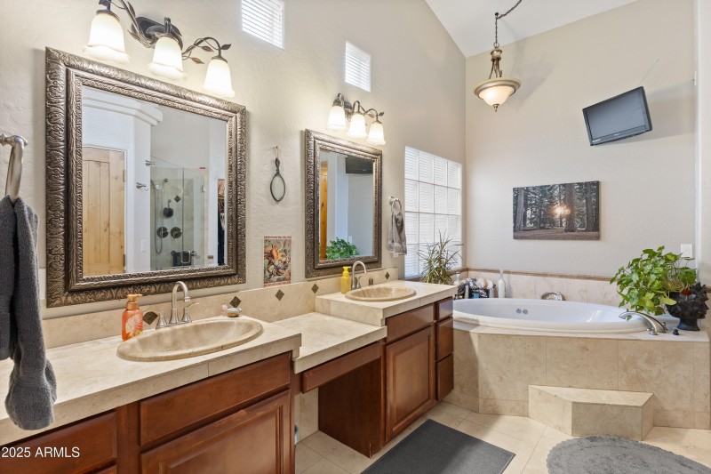 6302 E Hermosa Vista Dr-23