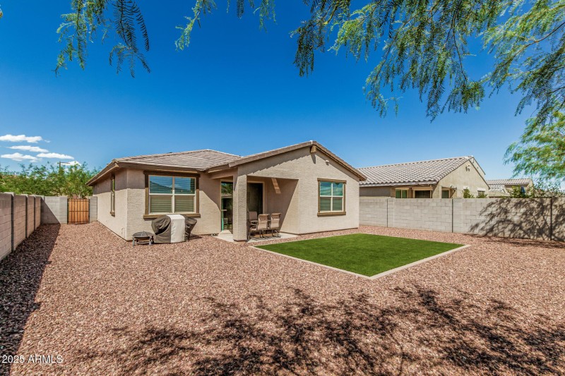 40 Pinnacle