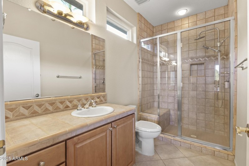 Guest Suite Bathroom