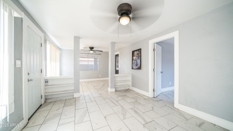 5550 W Gardenia Ave-4