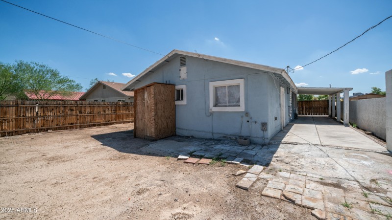 5550 W Gardenia Ave-22