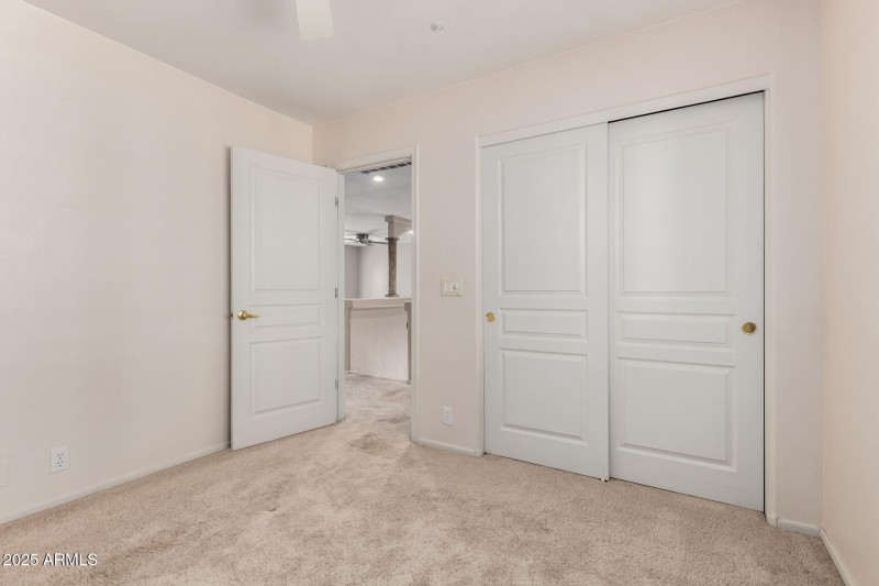 21 - Frank Lloyd Wright