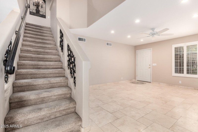 27 - Frank Lloyd Wright