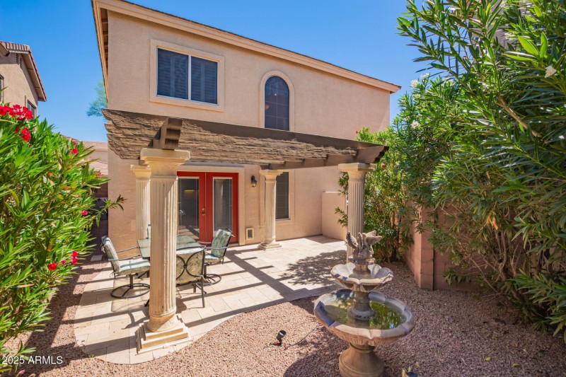 29 - Frank Lloyd Wright