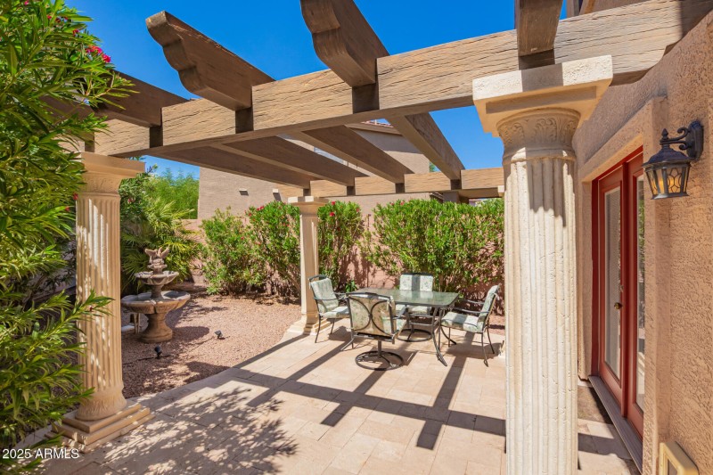 30 - Frank Lloyd Wright