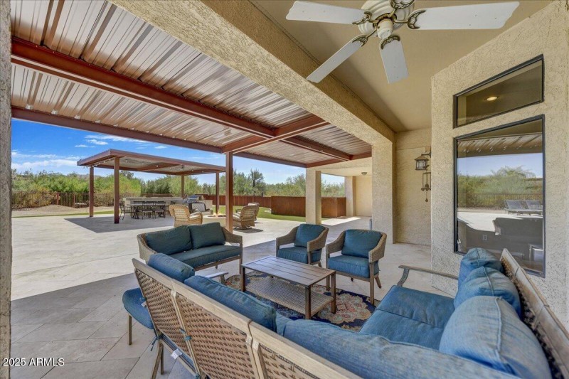 30-Patio Sitting