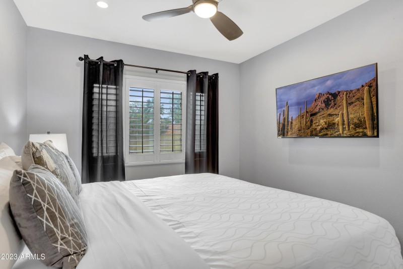 12_14243_N_49th_St__12