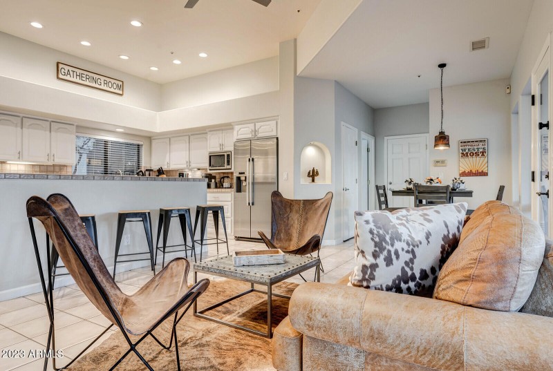 24_8161_E_Alameda_Rd__024_mls