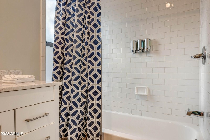 56_8161_E_Alameda_Rd__056_mls