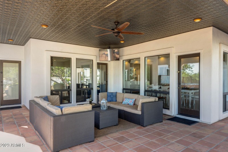 64_8161_E_Alameda_Rd__064_mls