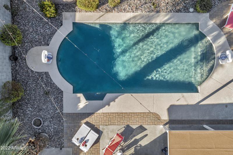 43_4820_E_Poinsettia_Dr__43