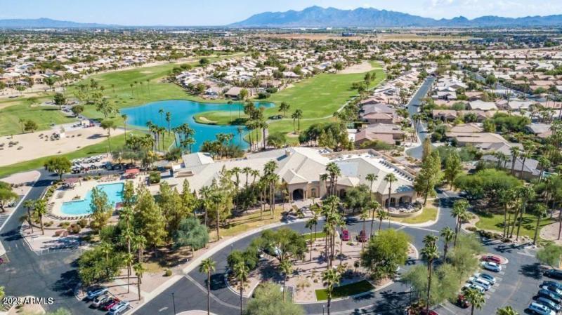 PC EN Clubhouse Entrace and drone golf c