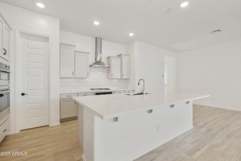 GOURMET KITCHEN